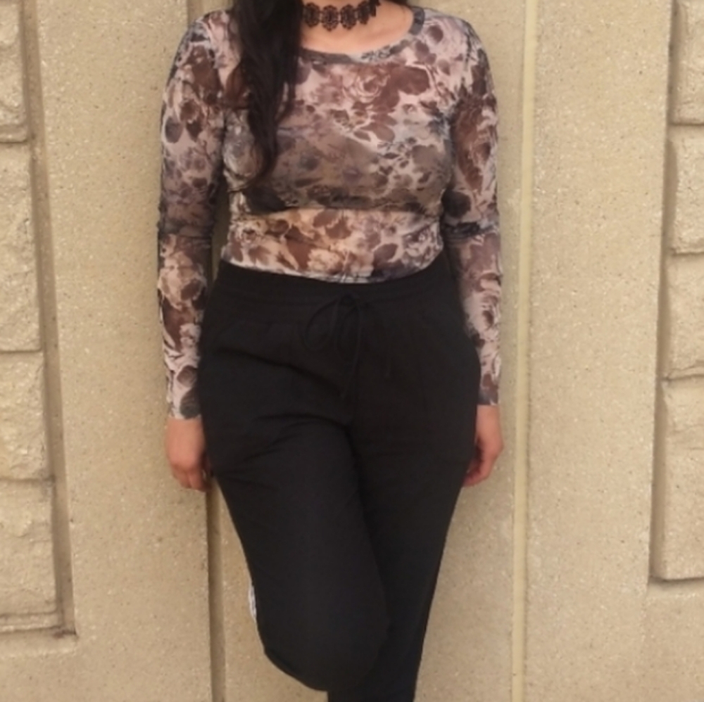 Floral long sleeve crop top